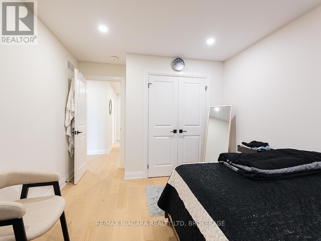 47 OMER AVENUE - 26