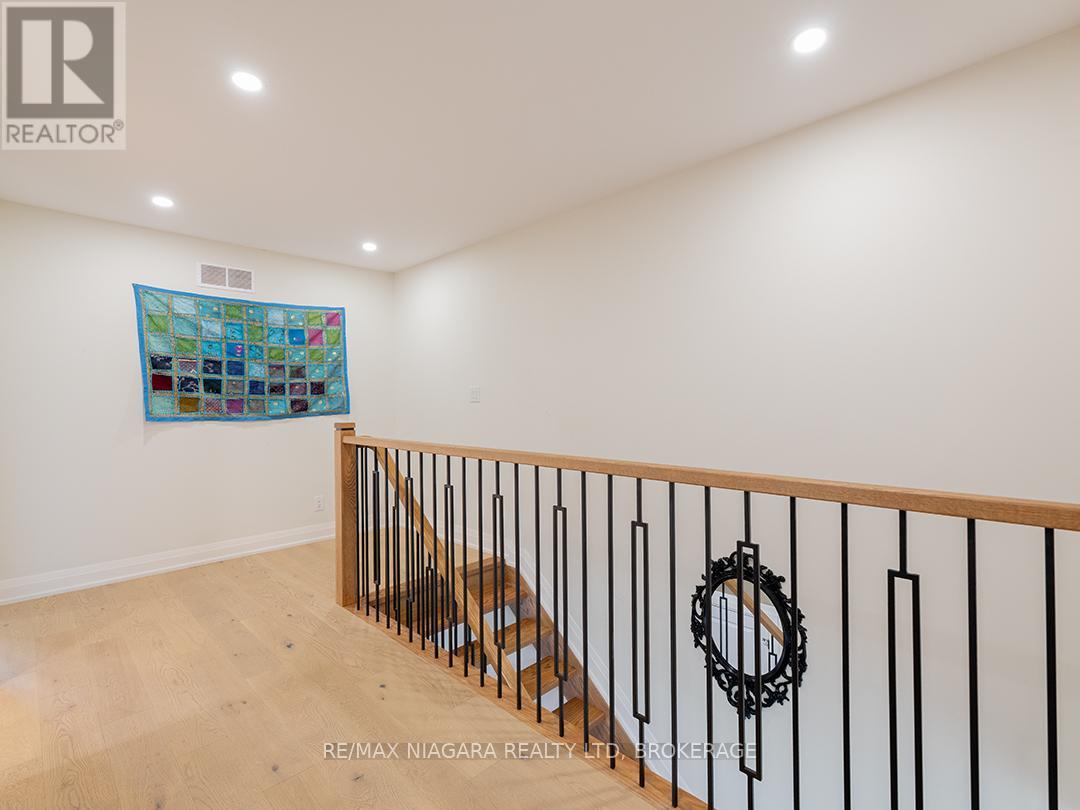 47 OMER AVENUE - 28