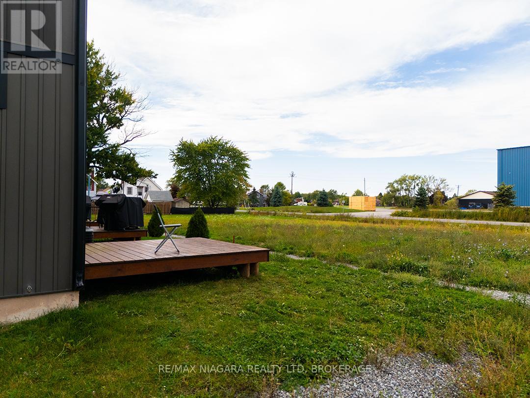 47 OMER AVENUE - 38