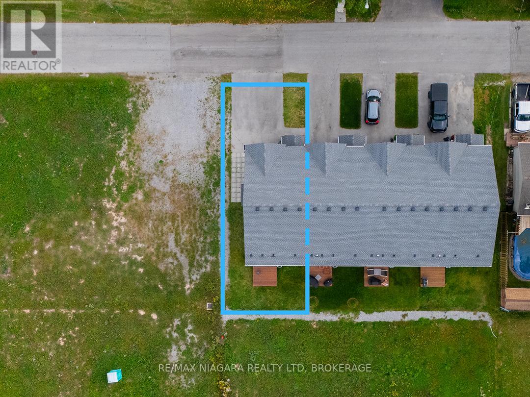 47 OMER AVENUE - 40