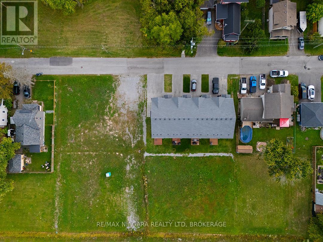 47 OMER AVENUE - 44