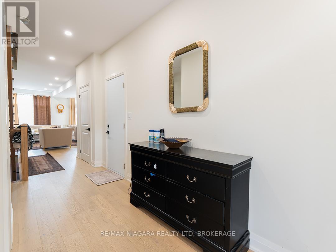 47 OMER AVENUE - 5