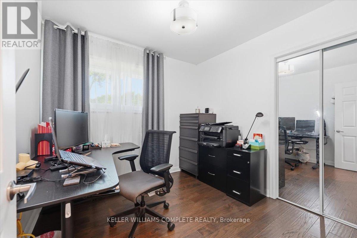 3255 PRIOR CRESCENT - 19