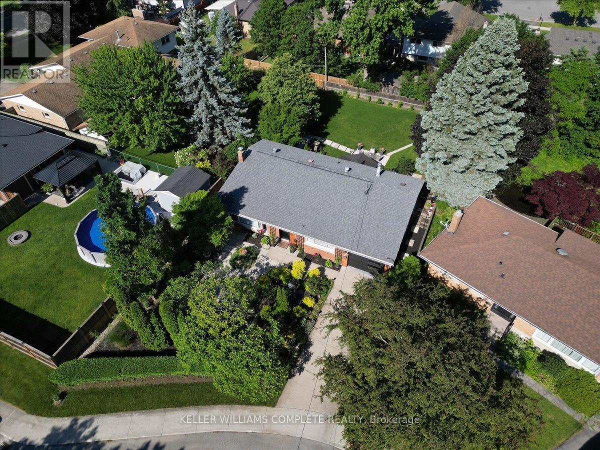 3255 PRIOR CRESCENT - 36