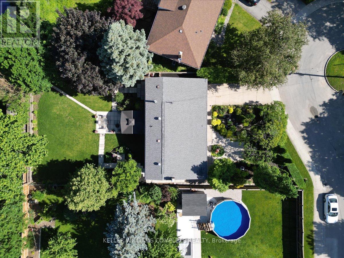 3255 PRIOR CRESCENT - 38