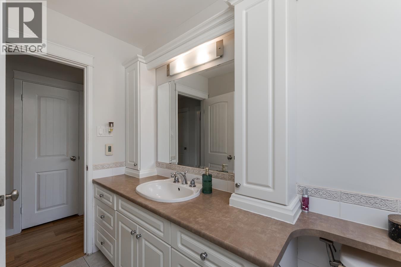 Photo 22 of 40 — 208 RILEY DRIVE · Prince George, BC