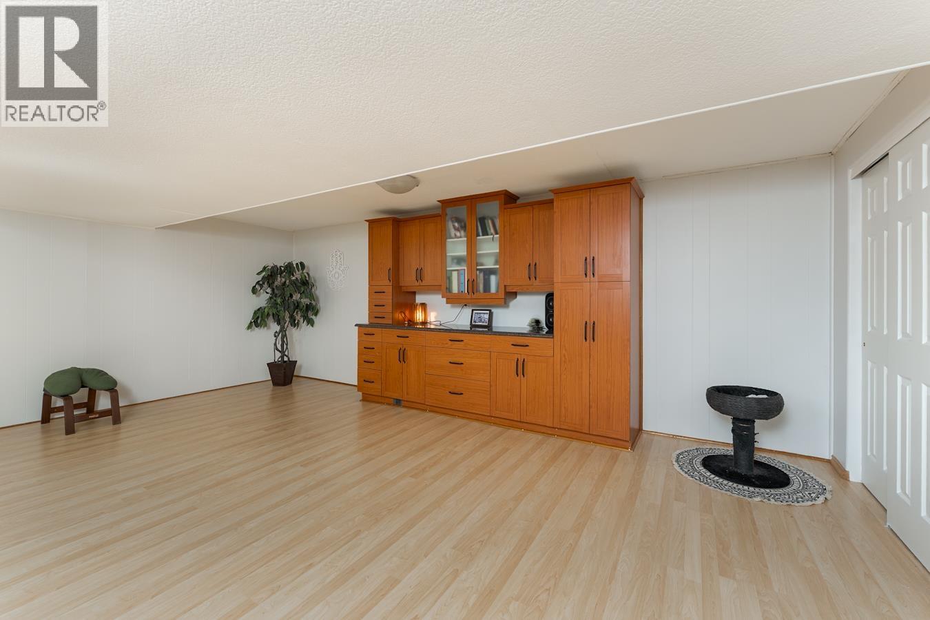 Photo 29 of 40 — 208 RILEY DRIVE · Prince George, BC