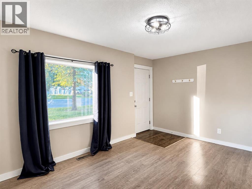 9321 104 Avenue - photo 2