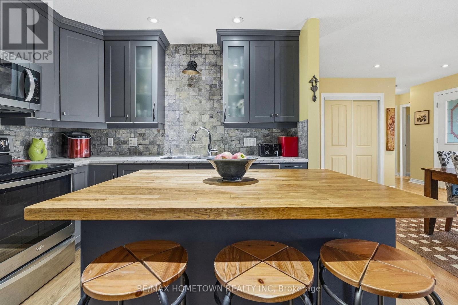 134 ROCKFIELD ROAD - 13