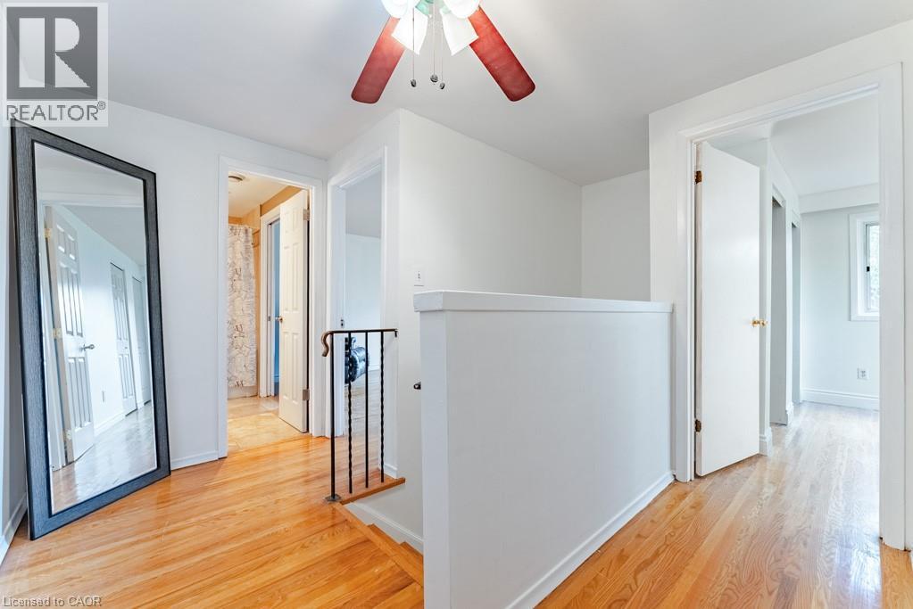 #4 4042 LONGMOOR Drive - 18