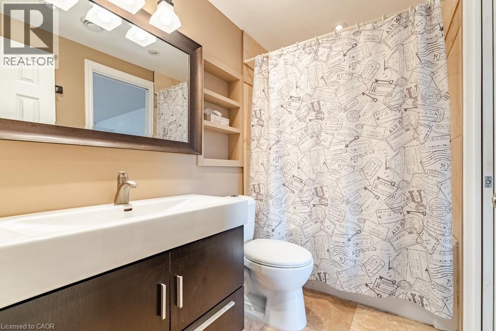 #4 4042 LONGMOOR Drive - 23