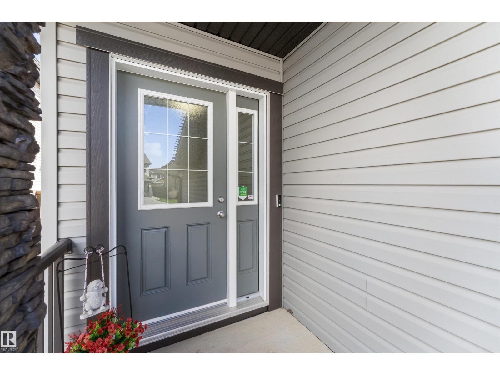 3039 Harvey CR NW - 2