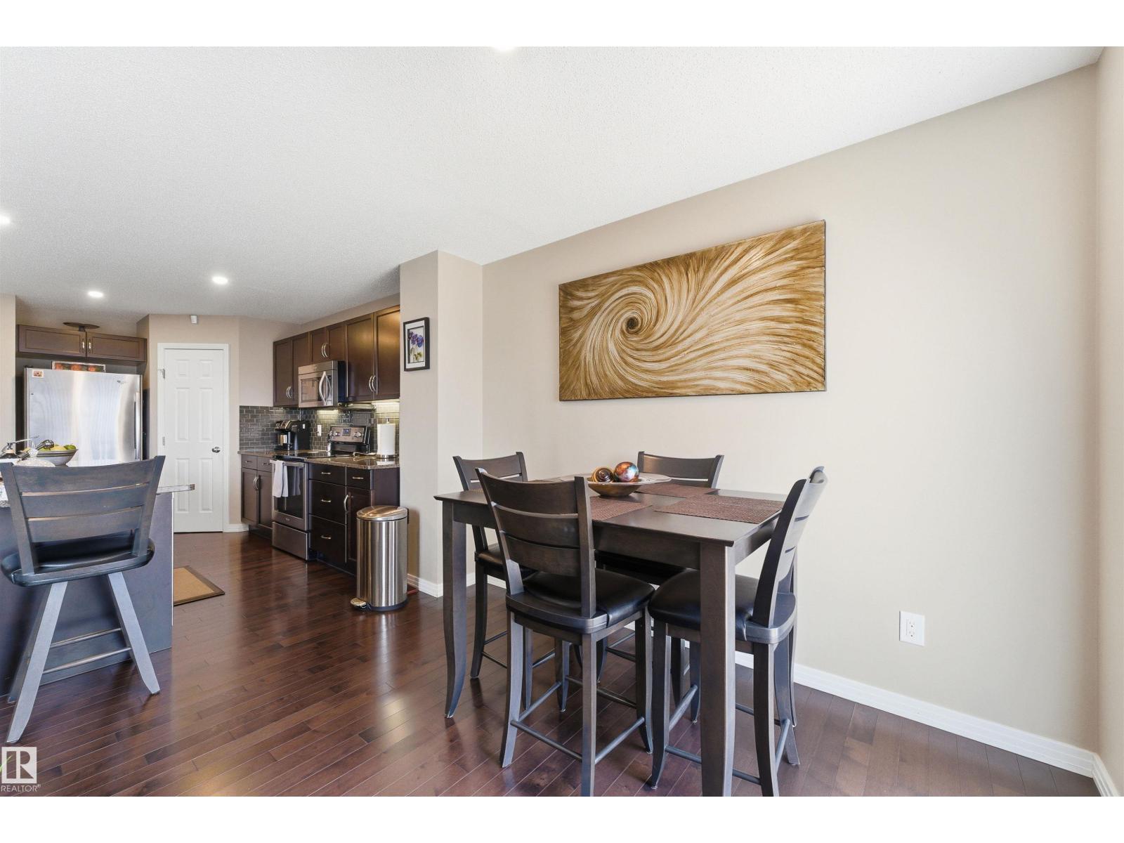3039 Harvey CR NW - 16