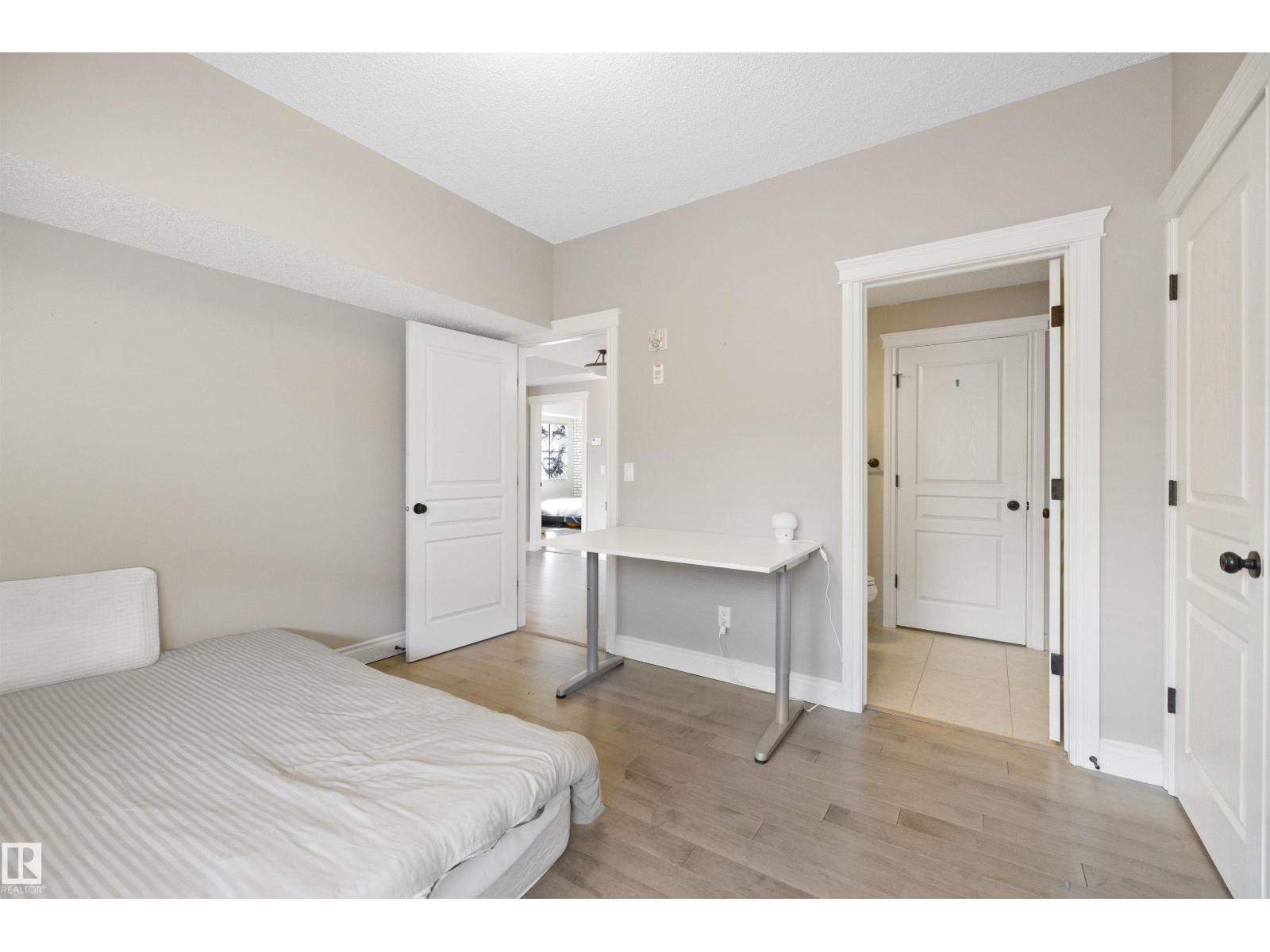#206 10232 115 ST NW - 16