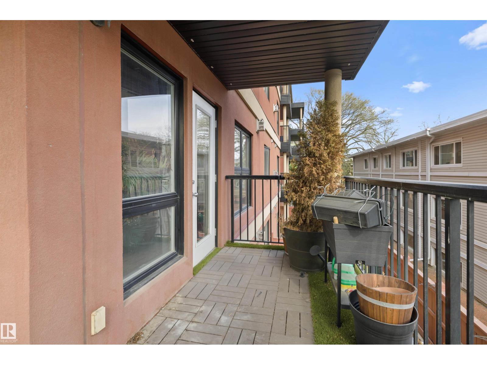 #206 10232 115 ST NW - 20