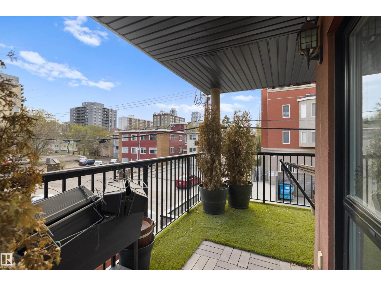#206 10232 115 ST NW - 21