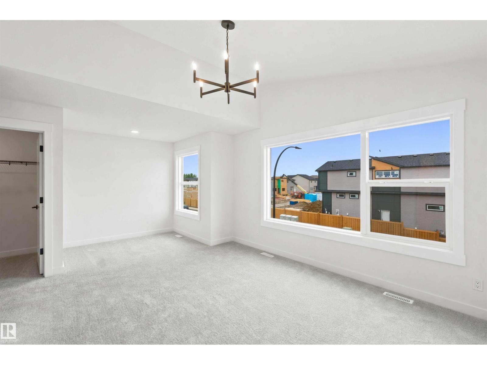 2232 5 AV SW - 22