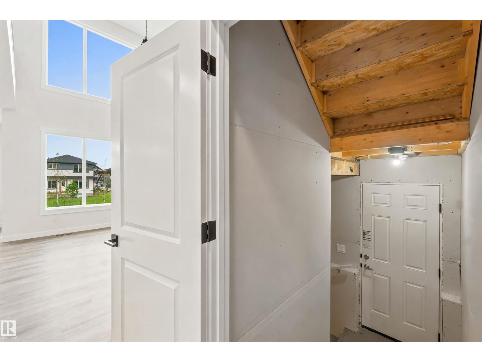 2232 5 AV SW - 23