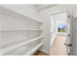 2232 5 Av Sw, Edmonton, AB T6X3L8 Photo 13