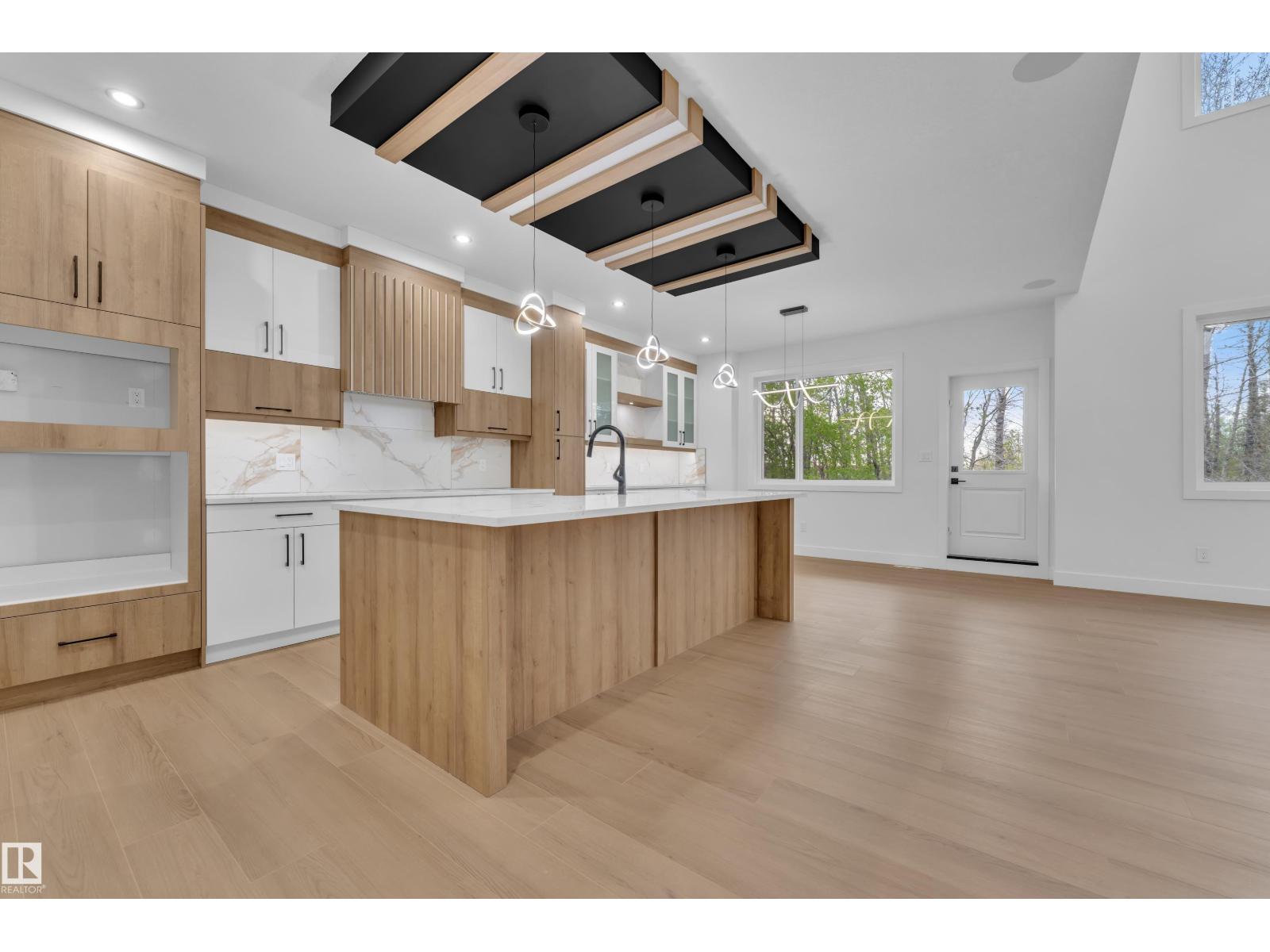 59 Renwyck PL - 9
