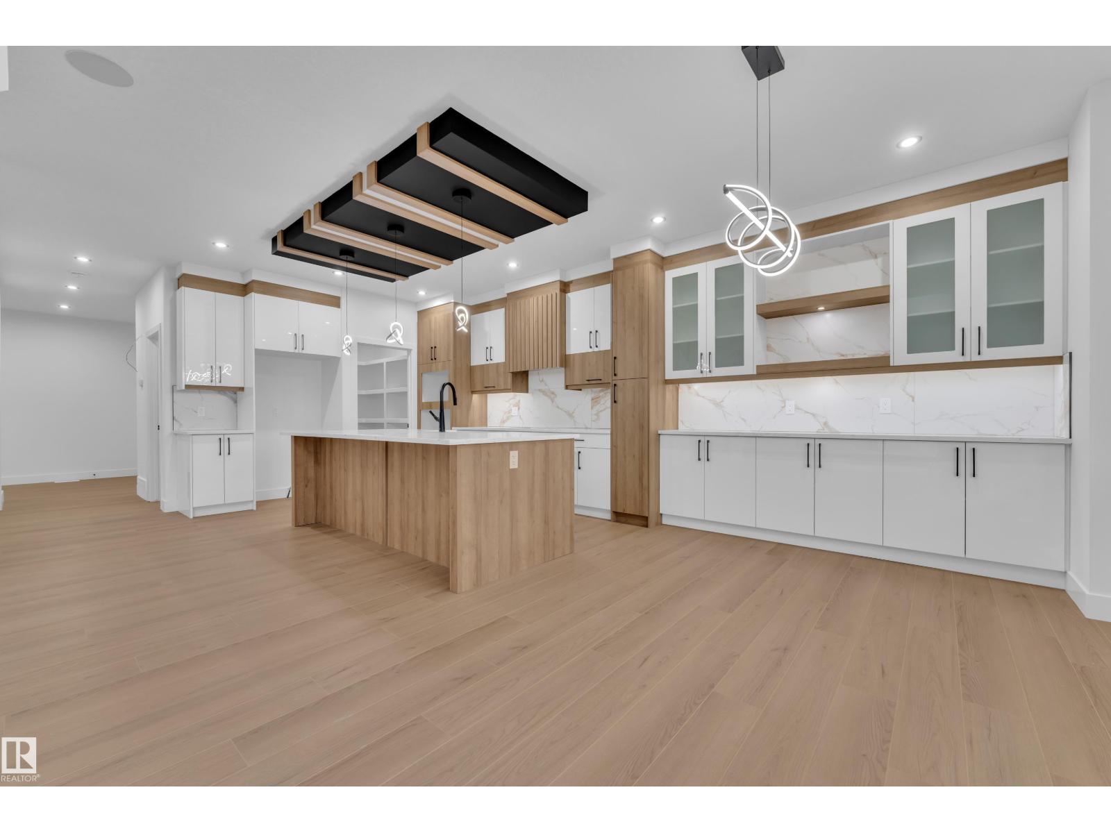 59 Renwyck PL - 13