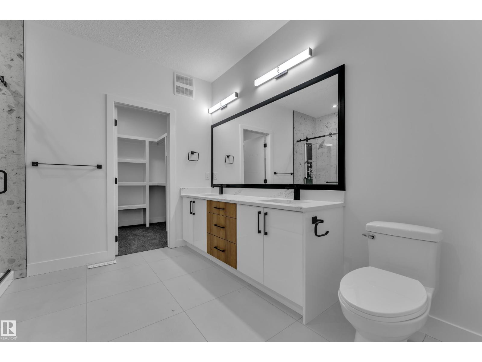 59 Renwyck PL - 32