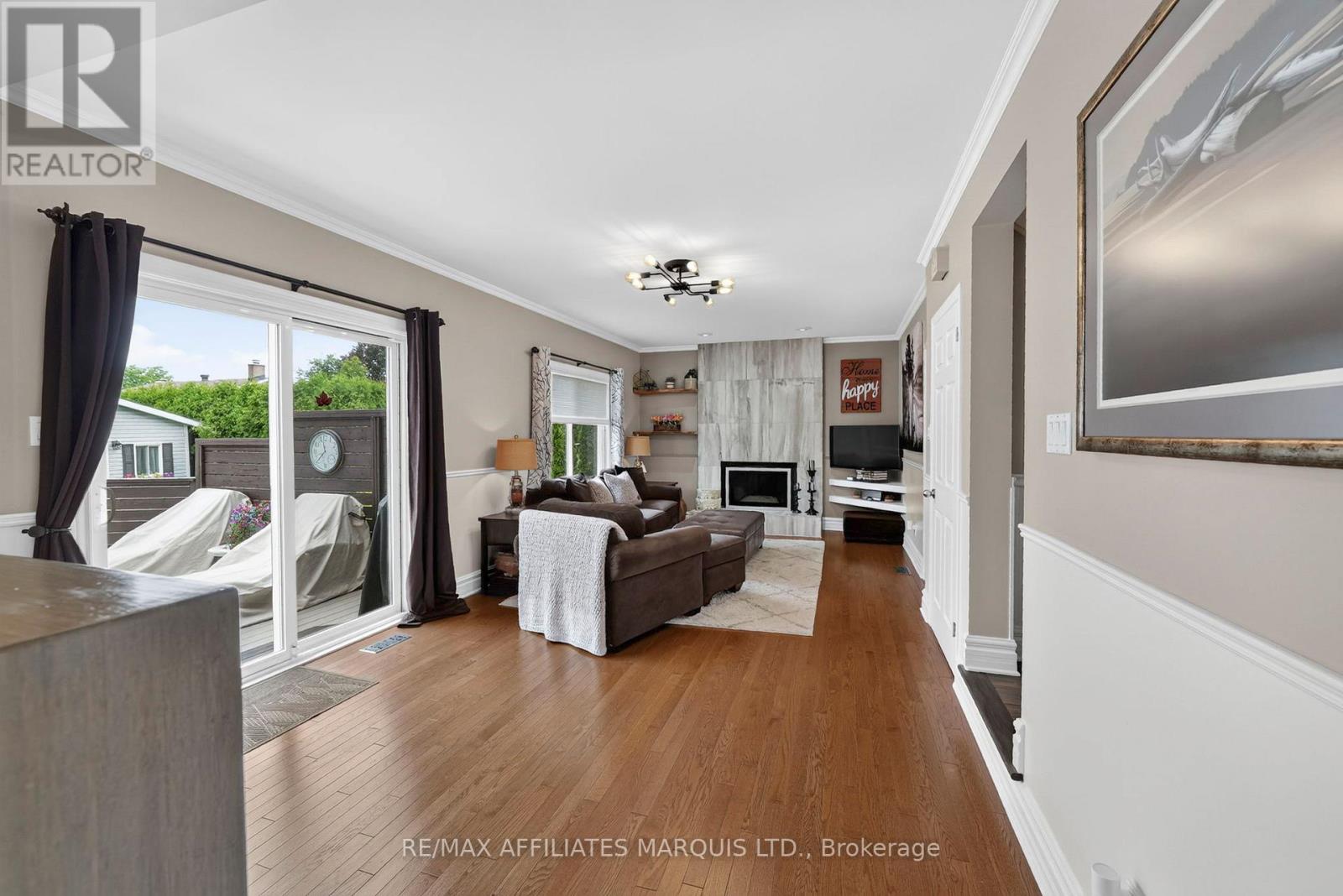 2132 CONCORDE AVENUE - 14