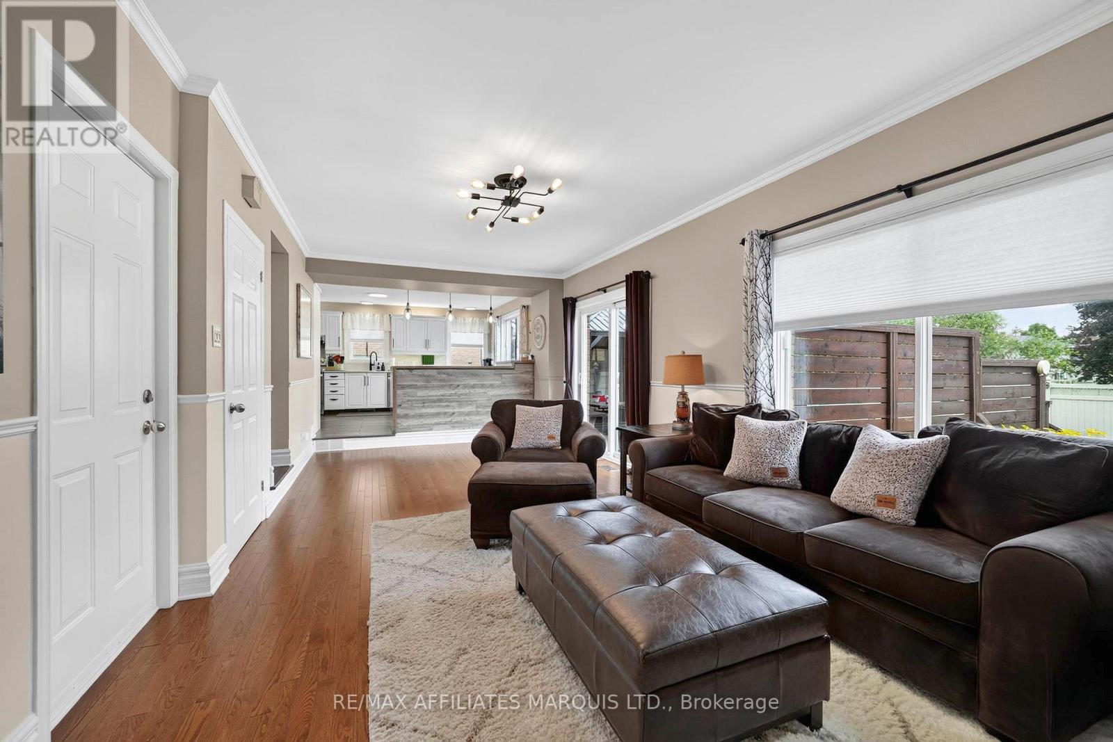 2132 CONCORDE AVENUE - 17