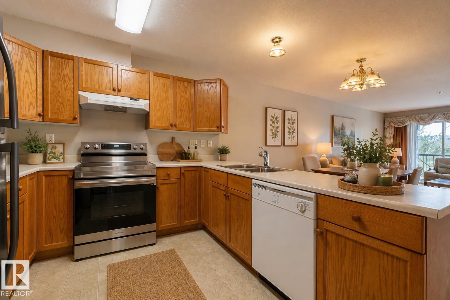 #209 8912 156 ST NW - 5