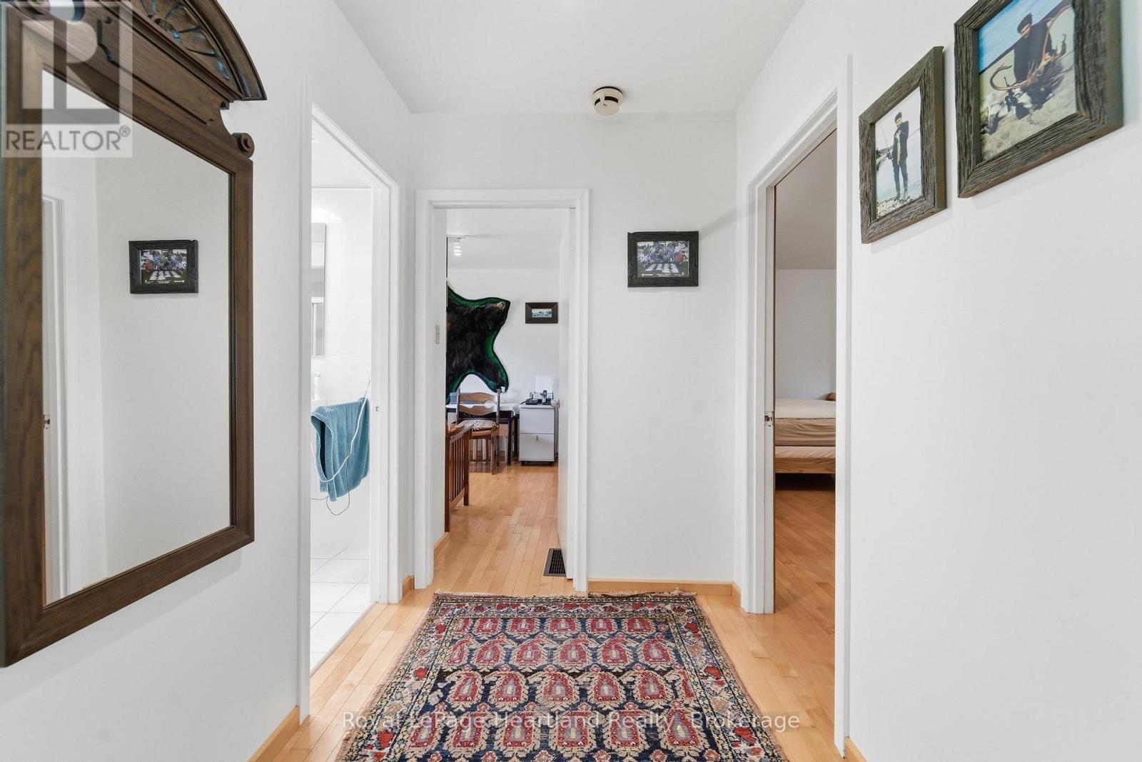 81833 LONDON ROAD - 28