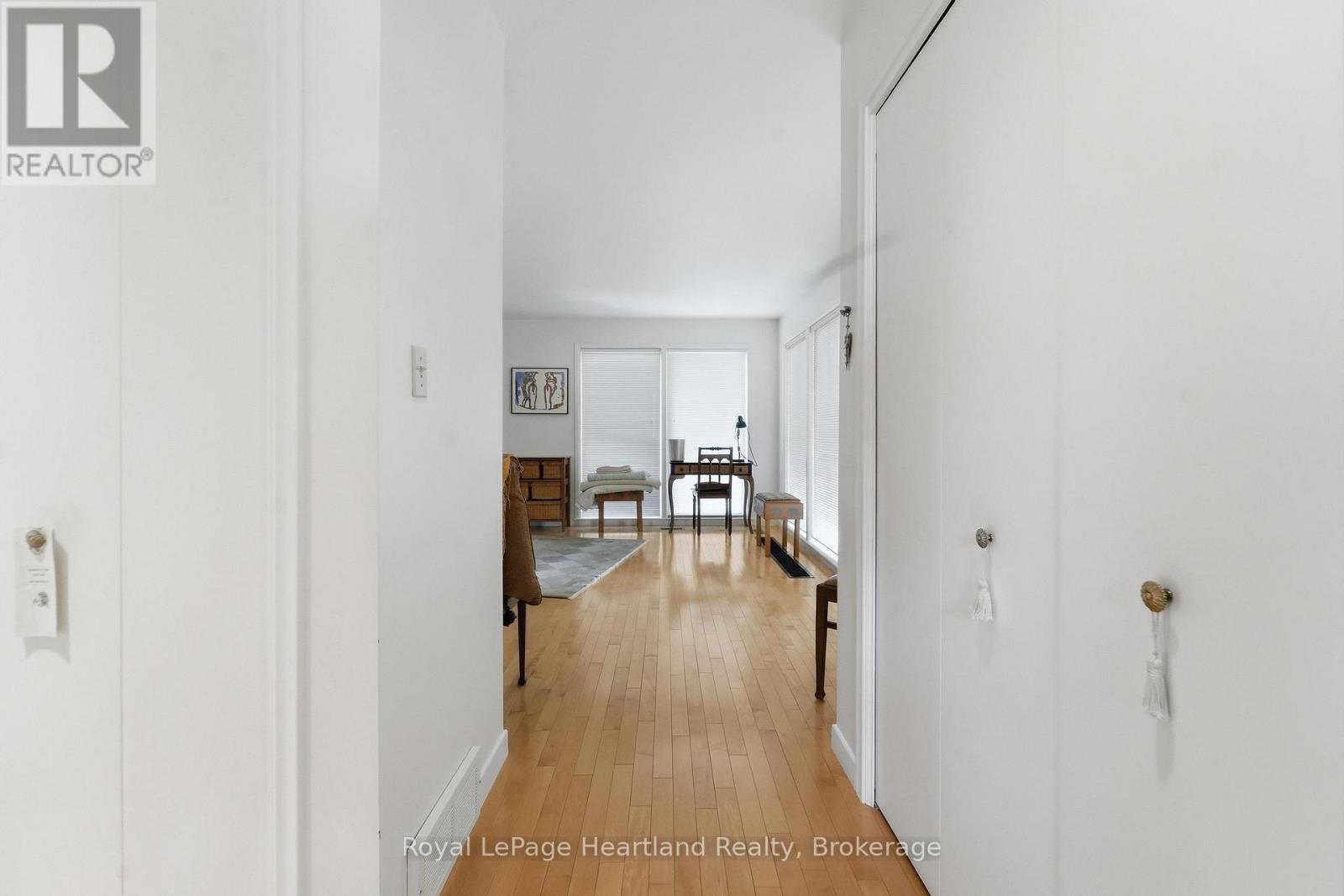81833 LONDON ROAD - 29