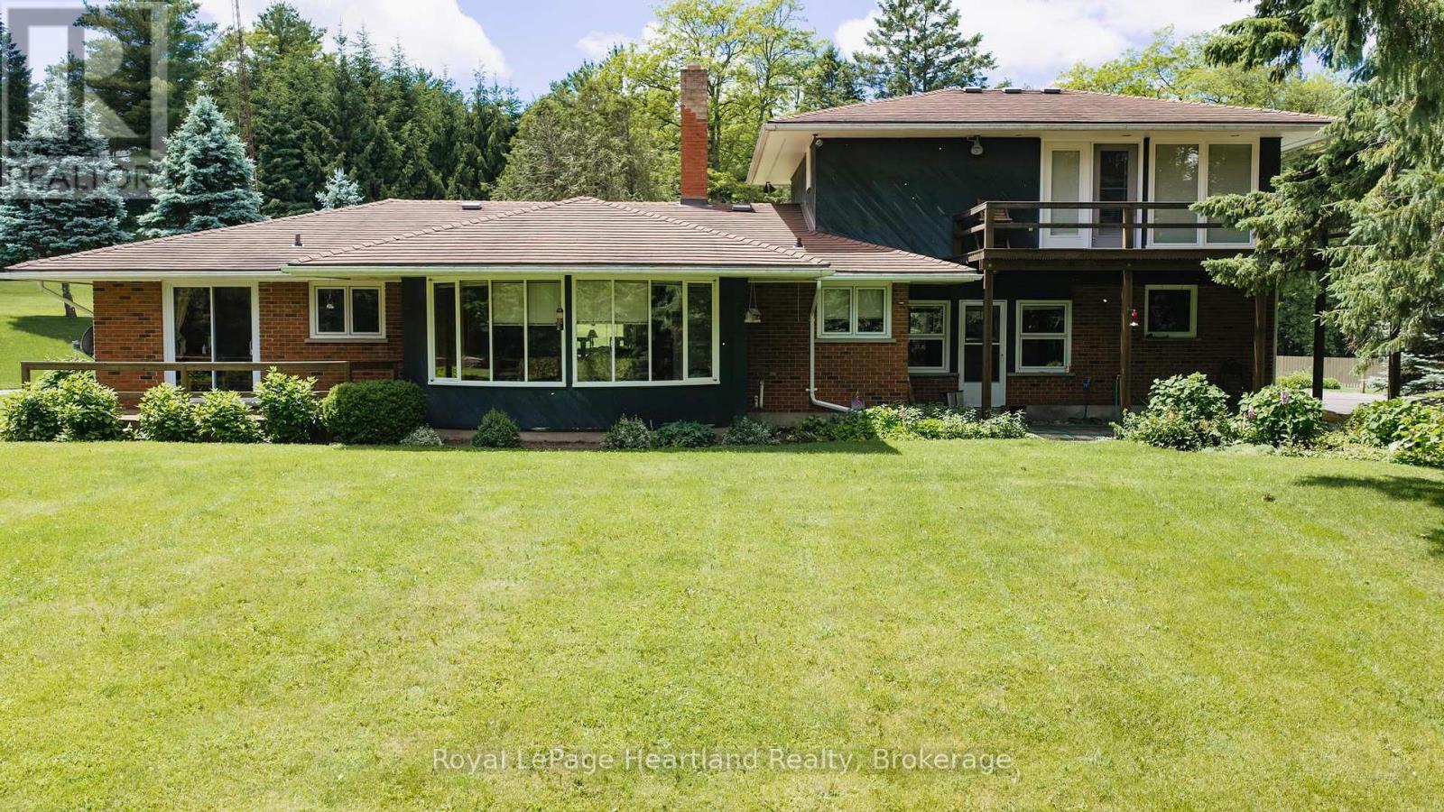81833 LONDON ROAD - 35