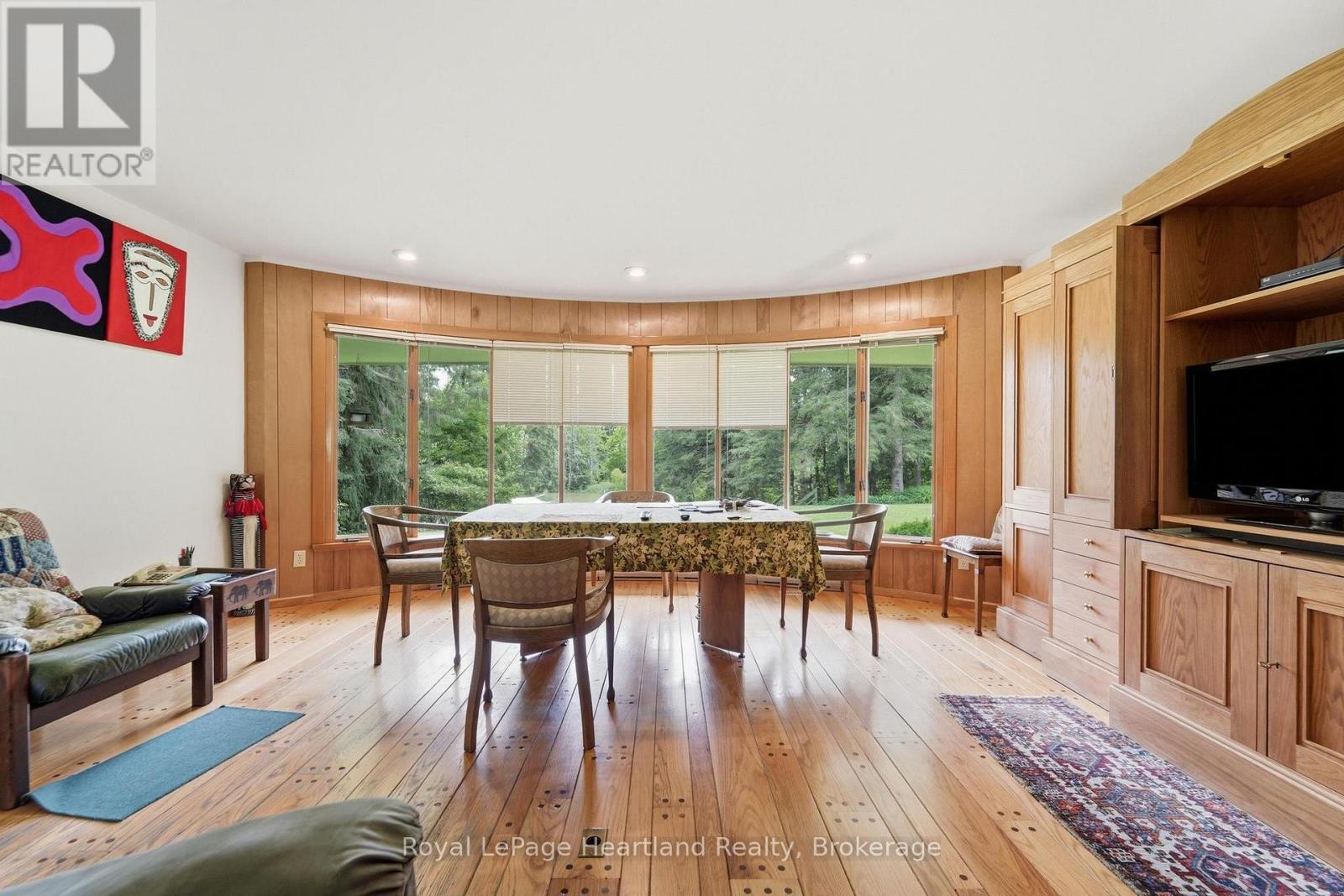 81833 LONDON ROAD - 6