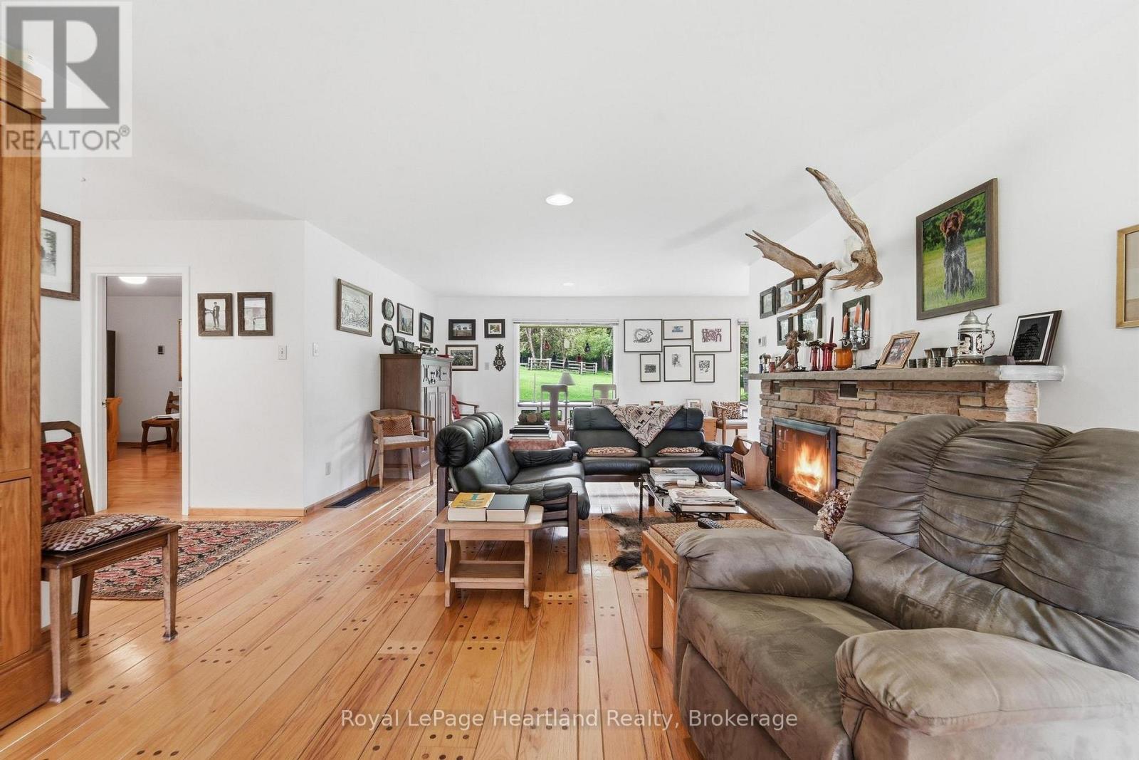 81833 LONDON ROAD - 8
