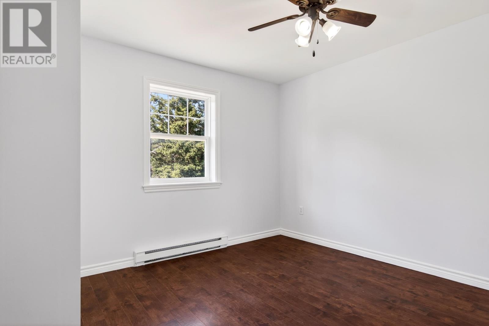 348 Jennifer Street - 12