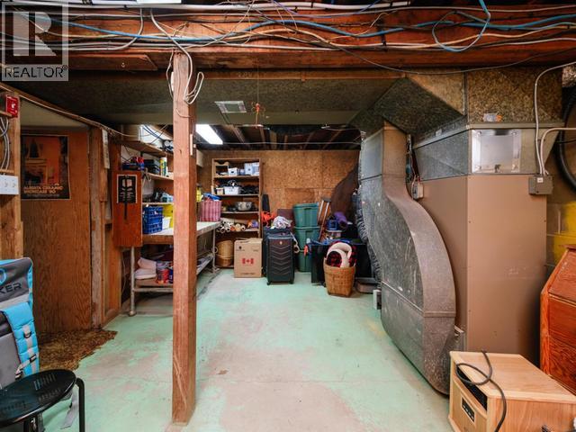 30 11TH AVENUE EAST - Image 28