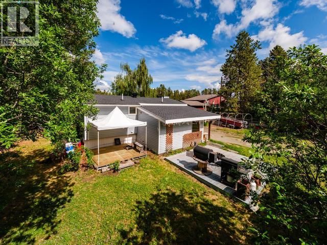 30 11TH AVENUE EAST - 32