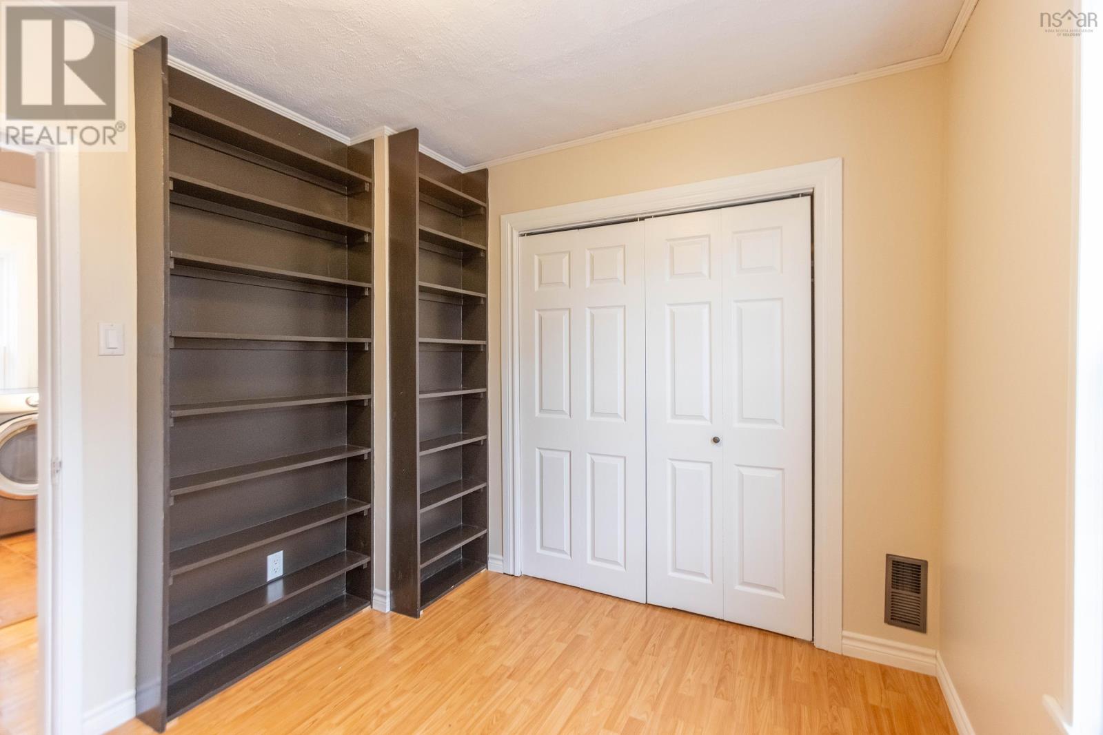 14 Allison Avenue - 36