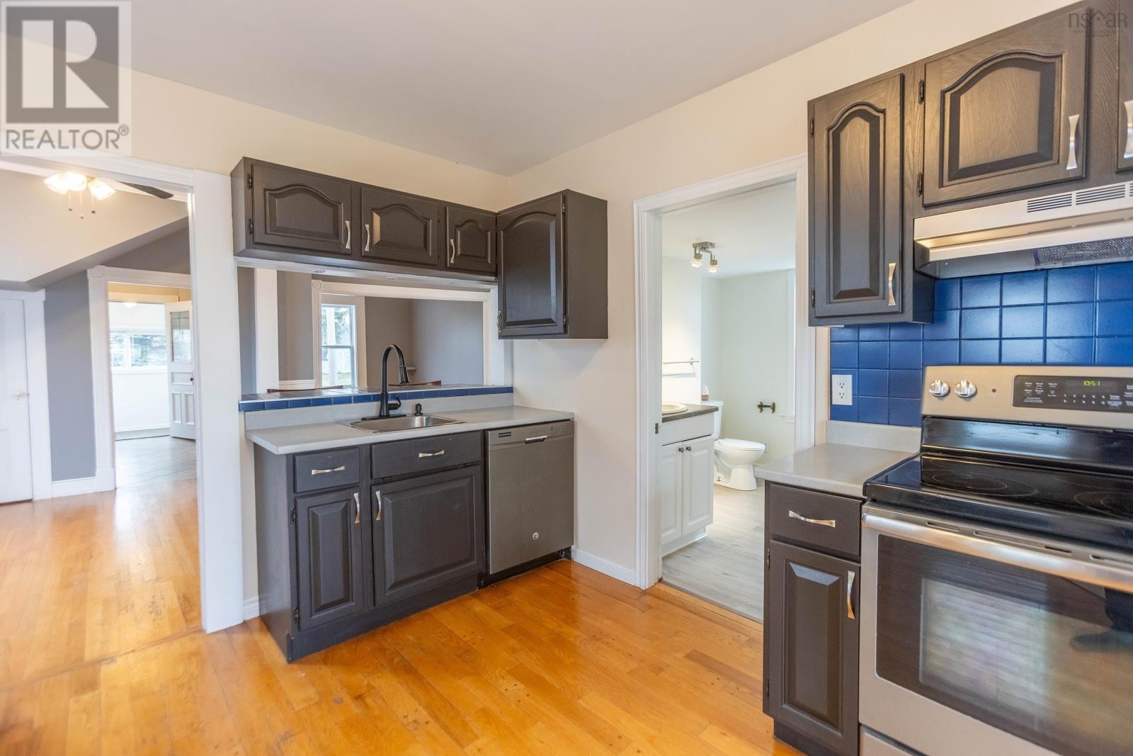 14 Allison Avenue - 10