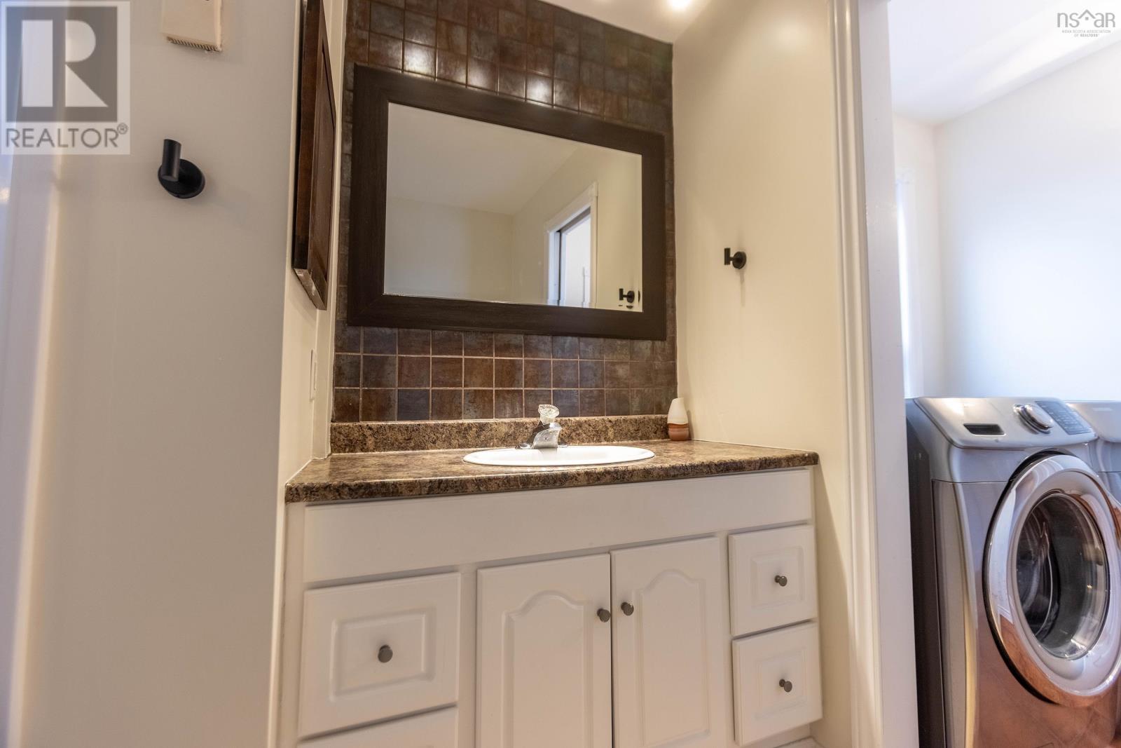 14 Allison Avenue - 33