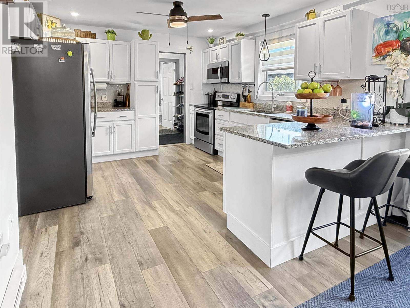 981 Foxbrook Road - 8