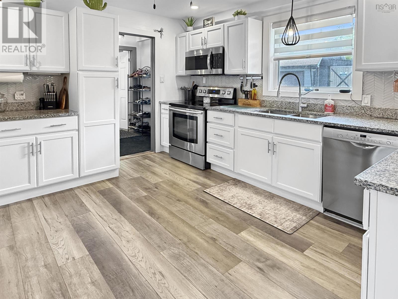 981 Foxbrook Road - 9