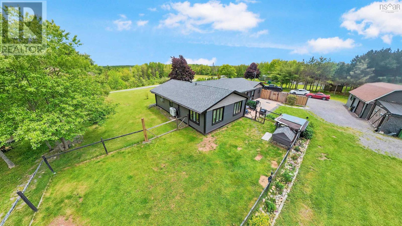 981 Foxbrook Road - 36