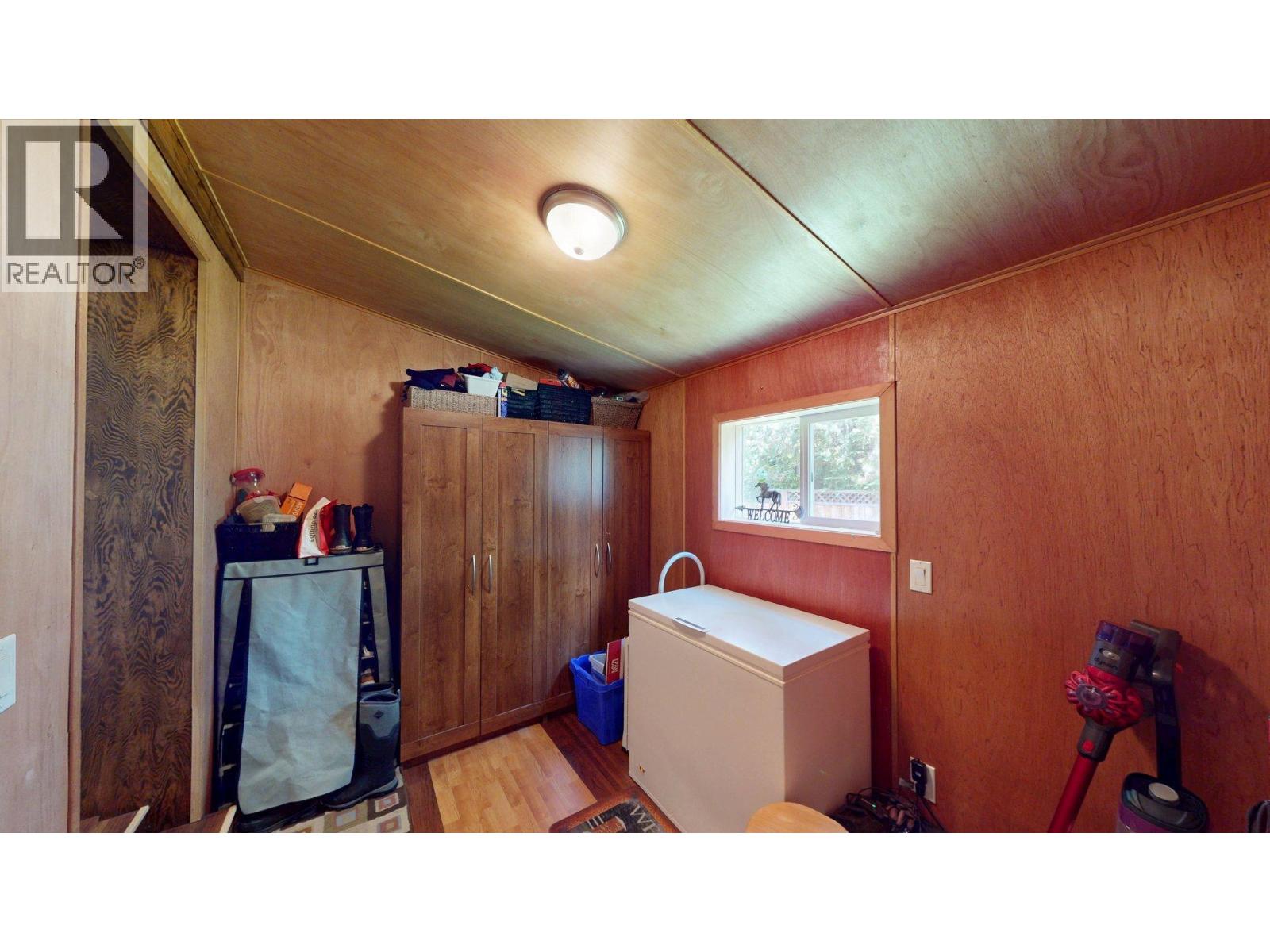 #82B 500 16th Avenue - 18