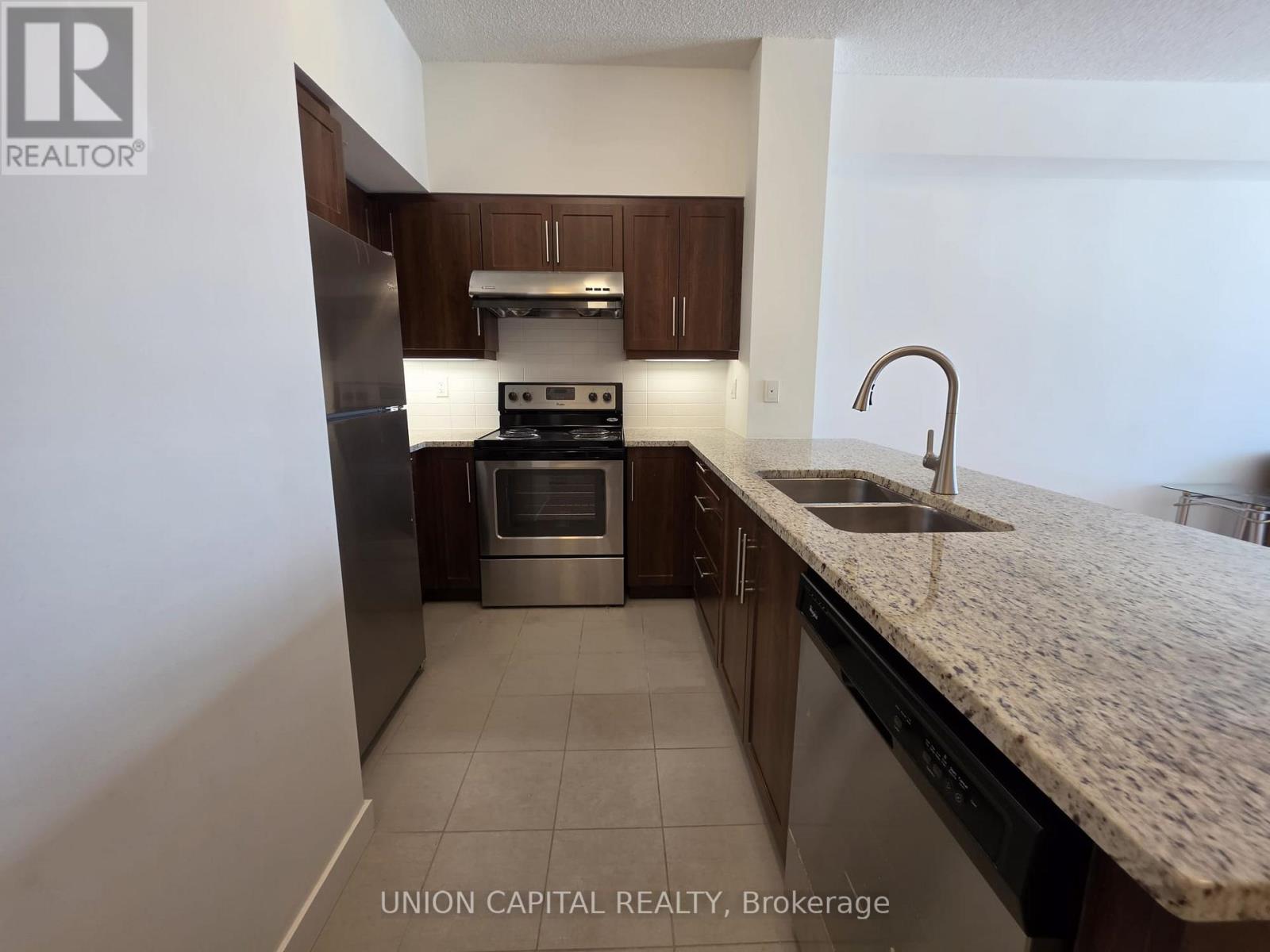 #1116 1038 MCNICOLL AVENUE - 10
