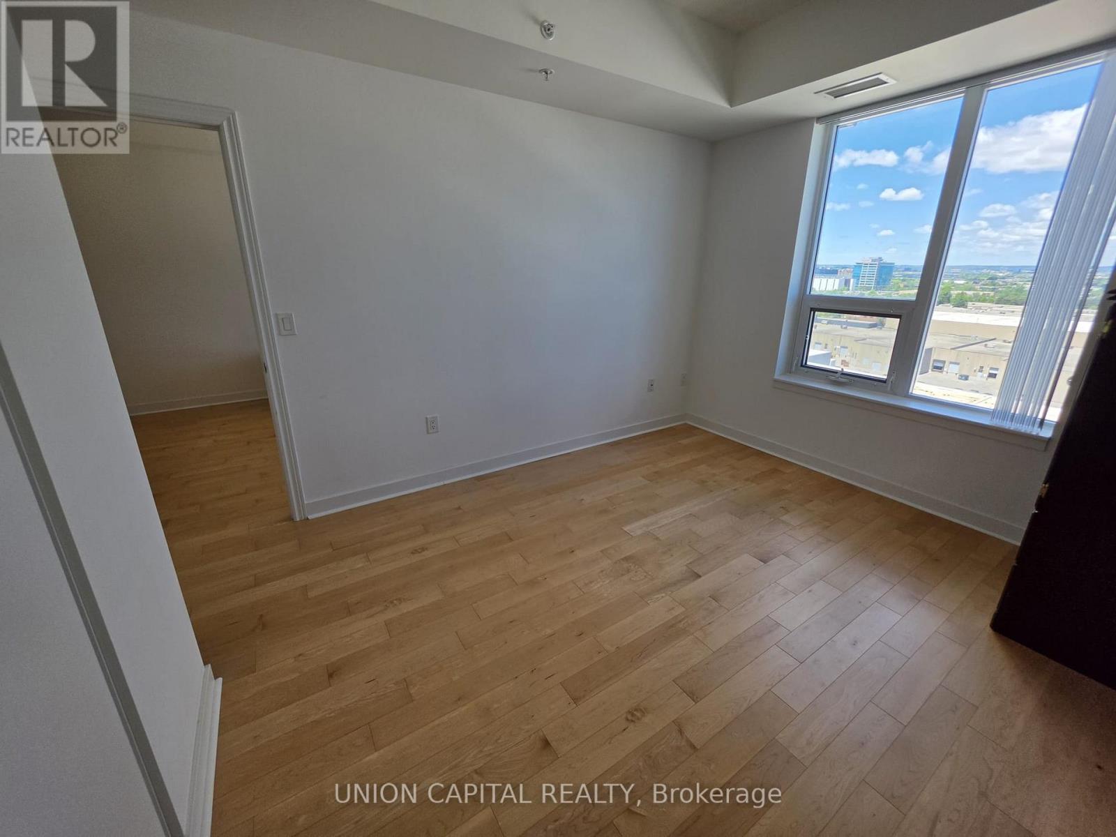 #1116 1038 MCNICOLL AVENUE - 18