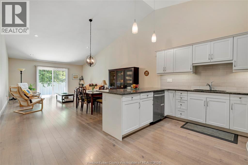 2526 OLIVE ROAD - 11