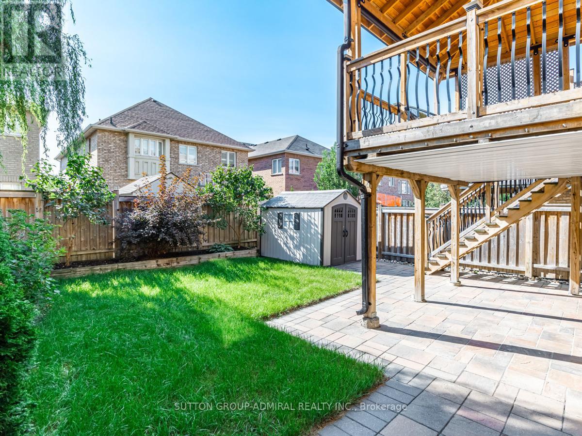 109 BARLI CRESCENT - 30