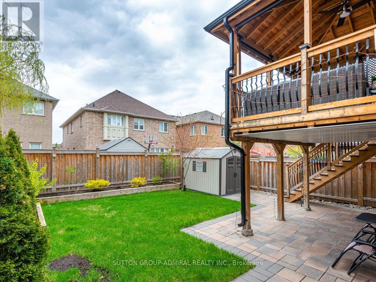 109 BARLI CRESCENT - 33