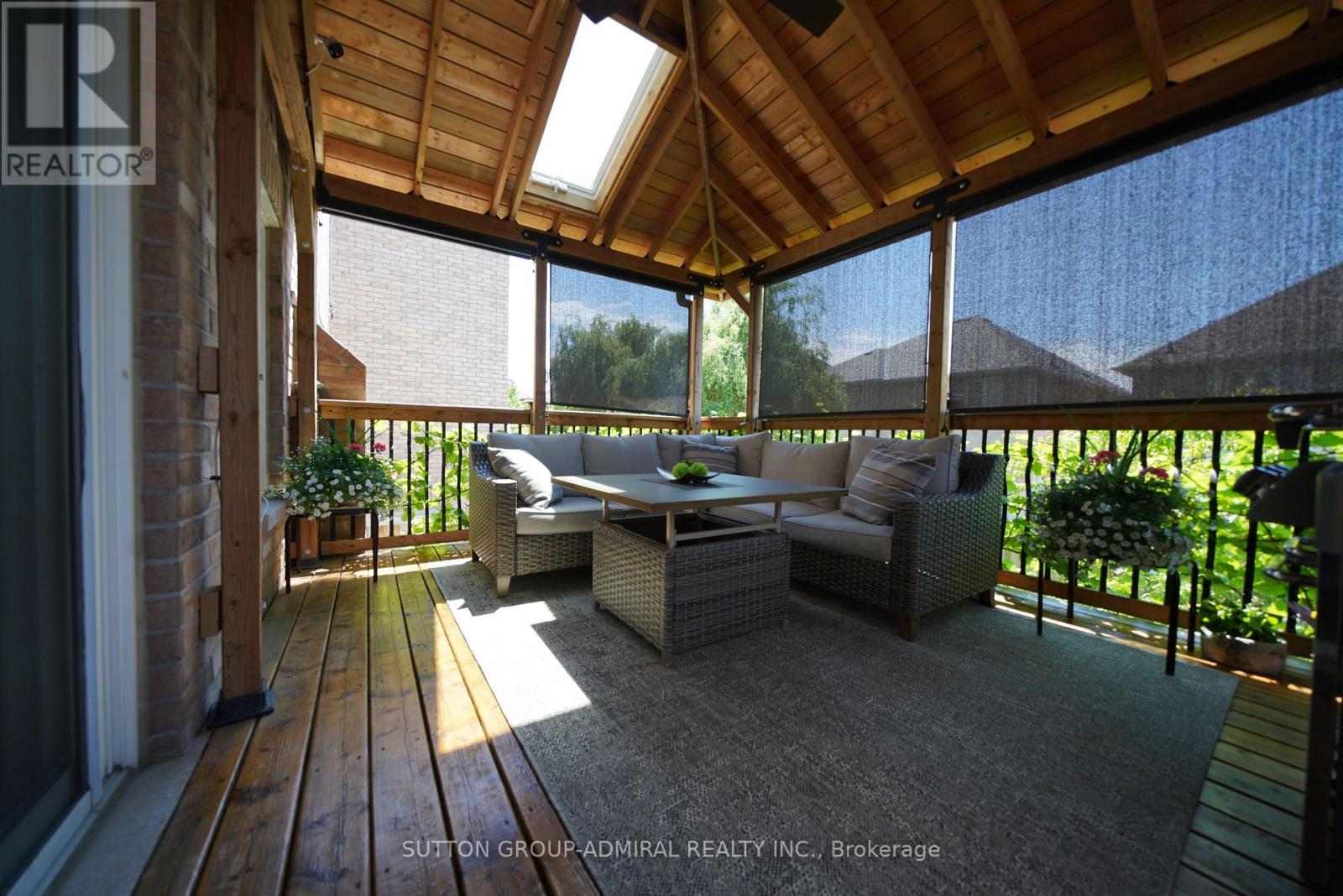 109 BARLI CRESCENT - 36